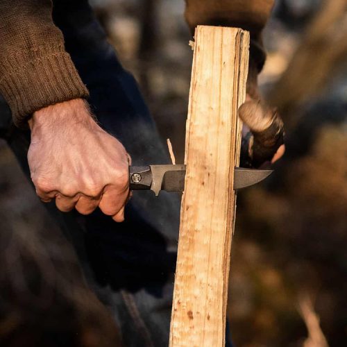 The Evolution of Outdoor Knives: From Ancient Tools to Modern Masterpieces